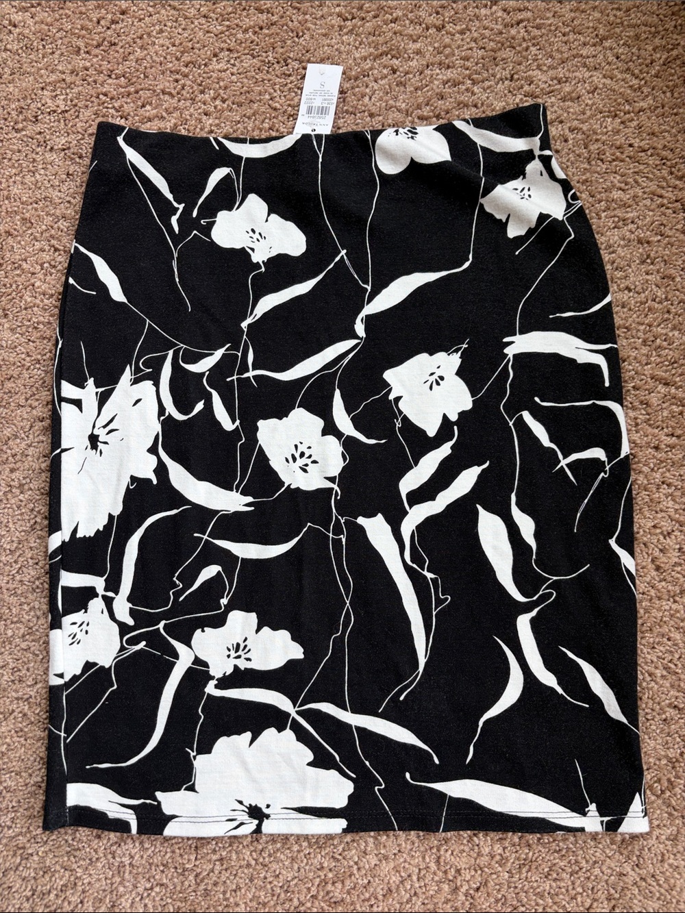 Ann Taylor Black and White Floral Pencil Skirt